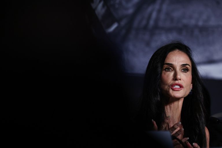 ضربة لفيلم الافتتاح و&laquo;تجربة مرعبة&raquo;.. يوم أول صاخب في مهرجان كان 2026 - صورة 5