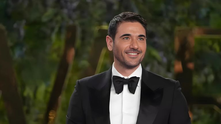 المحكمة تلزم أحمد عز بـ30 ألف جنيه شهريا لـ&laquo;خادمة زينة&raquo; - صورة 1