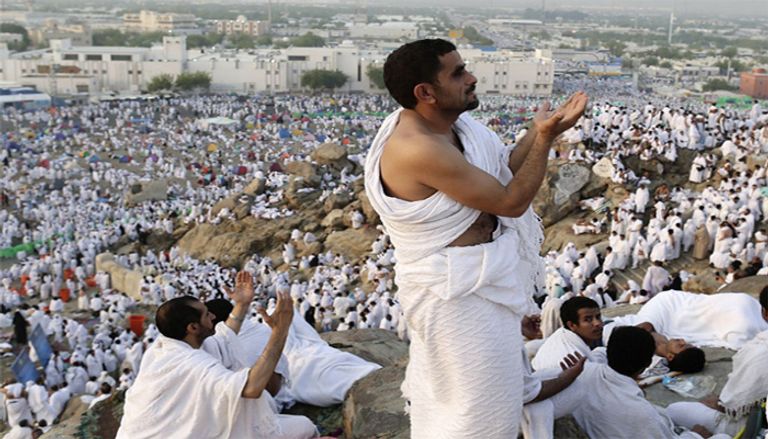 دليل الحجاج للوقاية من ضربات الشمس.. كيف تتجنب الإغماء والإجهاد الحراري في يوم عرفة 2026؟ - صورة 1