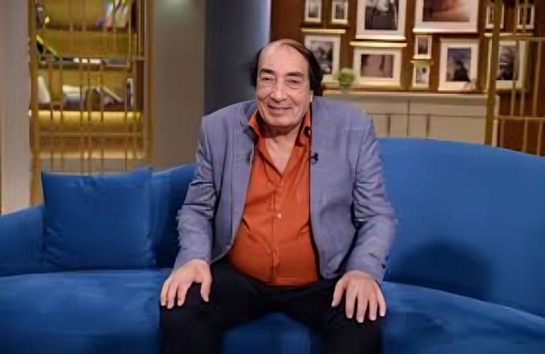 عبدالله مشرف: لم أعتزل الفن ولا أتواصل مع أحد - صورة 1