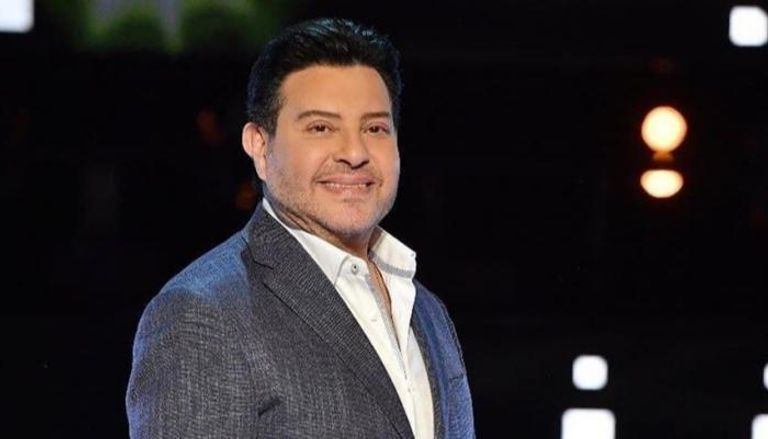 رسالة مؤثرة.. سهير جودة تنشر صورة نادرة لهاني شاكر في ملعب الزمالك - صورة 2