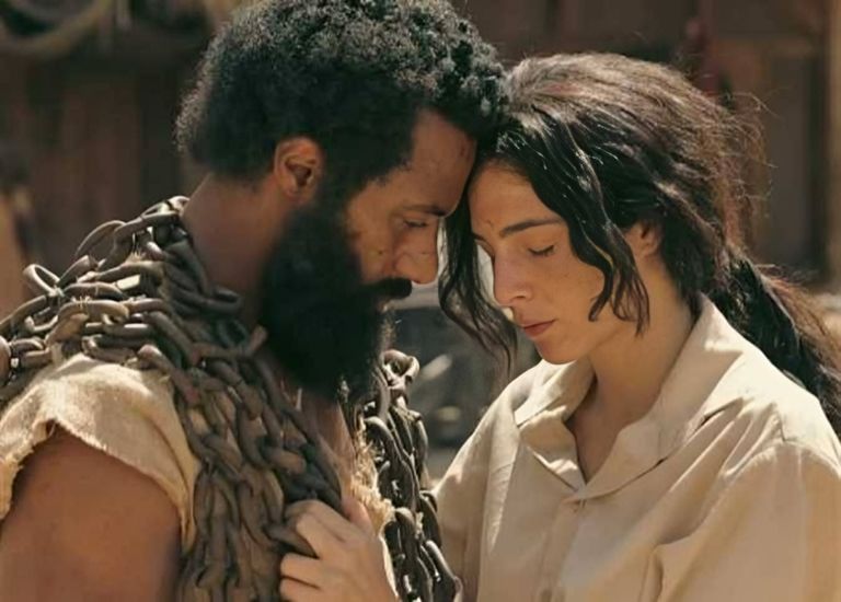 فيلم أسد مخرج «أسد» ينتقد منع مرتدي الجلابية من دخول السينما: جريمة لا تُقبل - صورة 2