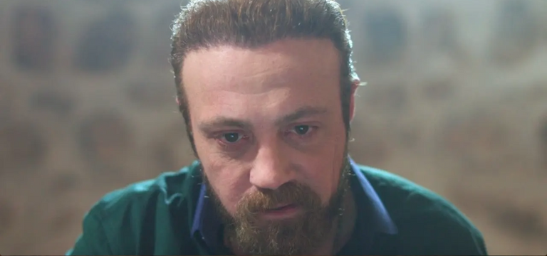 مسلسل «المدينة البعيدة» الحلقة 62.. تصاعد المواجهات داخل القصر - صورة 3