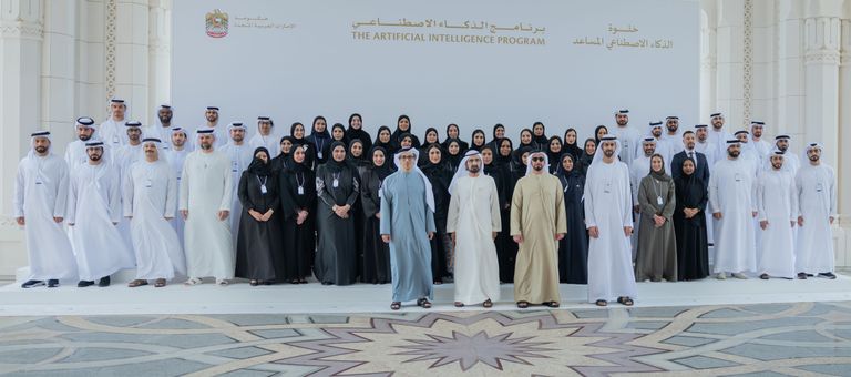 خلوة وطنية تستعرض ملامح منظومة حكومة الإمارات للذكاء الاصطناعي المساعد - صورة 3