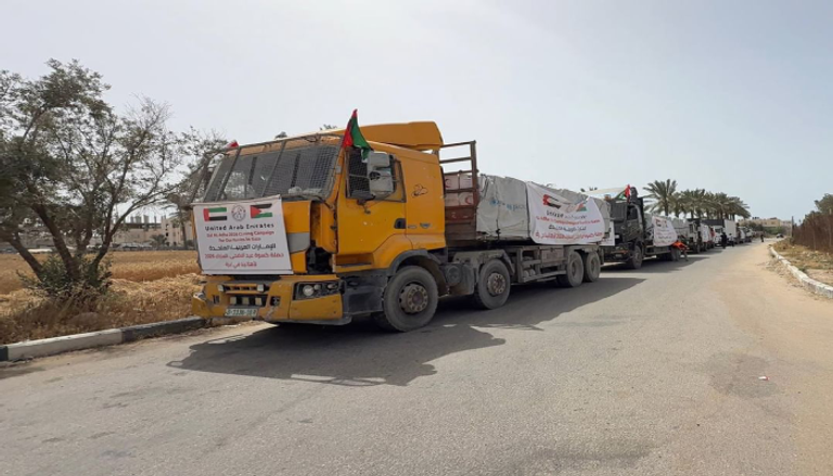الفارس الشهم 3 تدخل كسوة العيد لأطفال قطاع غزة دخول قافلة محملة بكسوة العيد لأطفال قطاع غزة ضمن عملية «الفارس الشهم 3» - صورة 1