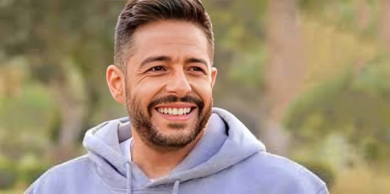 موعد طرح أولى أغنيات ألبوم حماقي الجديد &laquo;سمّعوني&raquo; - صورة 1