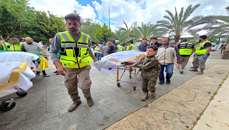 لبنان يشيع ضحايا الغارة &laquo;الأعنف&raquo;.. والتصعيد يهز الهدنة - صورة 2