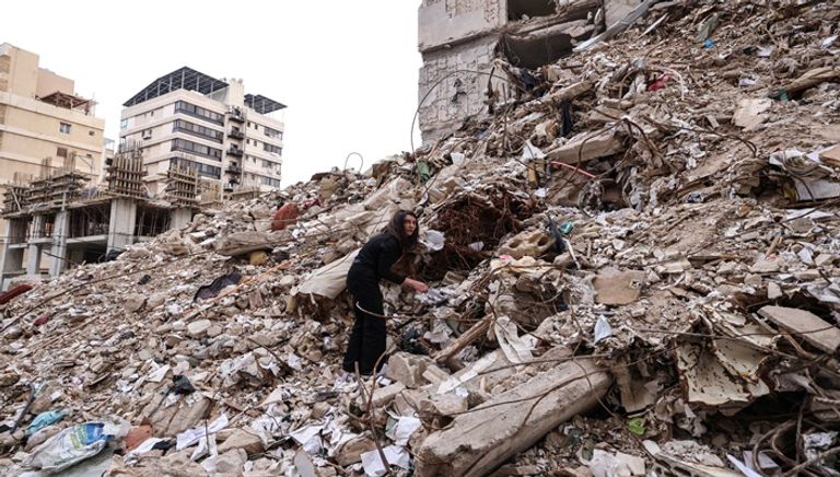 لبنان يشيع ضحايا الغارة &laquo;الأعنف&raquo;.. والتصعيد يهز الهدنة - صورة 3