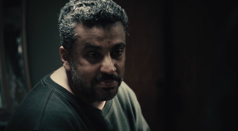 مسلسل «حفرة جهنم» الحلقة 5 و6.. سرقة بنك وخيانات داخل الشبكة - صورة 2