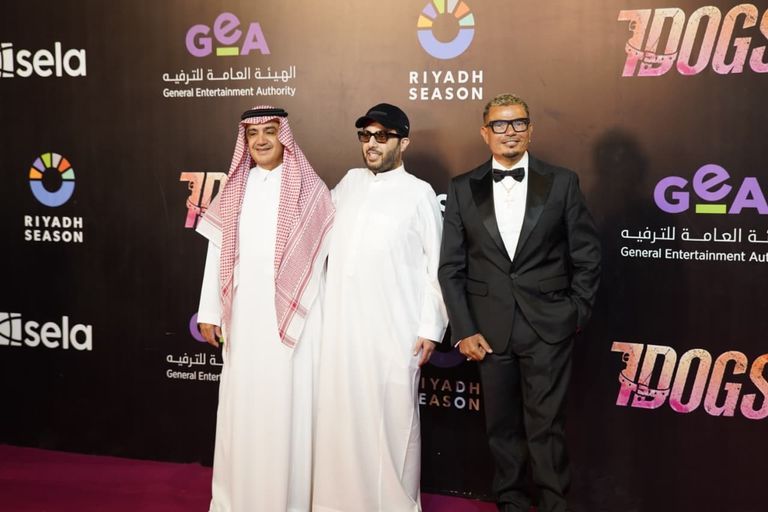 نجوم الفن يخطفون الأنظار في العرض الخاص لفيلم «7 Dogs» - صورة 1