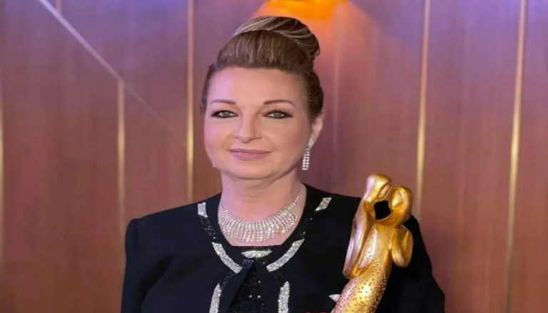برسالة غامضة.. نادين خوري تتحدث عن العزلة والعلاقات المزيفة - صورة 1