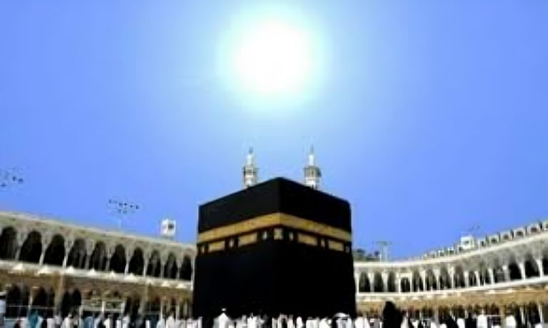 تعامد شبه كامل للشمس فوق الكعبة الخميس.. تفاصيل الظاهرة الفلكية - صورة 1