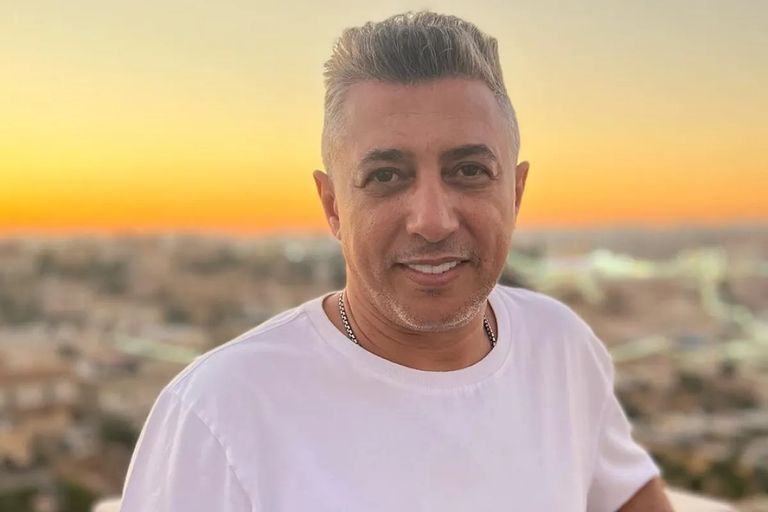الفنان عمر العبداللات يطرح أغنية &laquo;عاشت بلادي&raquo; احتفاءً بالإمارات - صورة 1