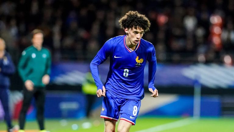مغناس أكليوش من أصول عربية.. 5 نجوم يمثلون منتخبات أوروبا في كأس العالم 2026 - صورة 4