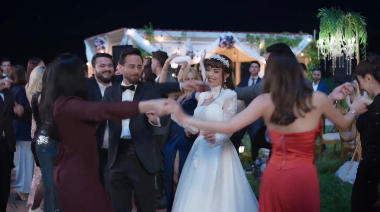 مسلسل &laquo;ليل&raquo; الحلقة الأخيرة.. عادل يختار عائلته ونجم يفاجئ ورد - صورة 2