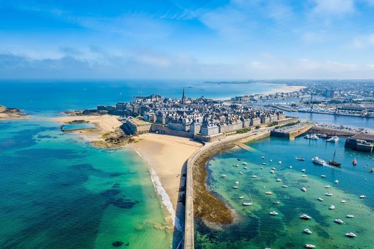 خريطة الثروة في بريتاني.. 5 مدن تضم أكبر نسبة من الأثرياء - صورة 2