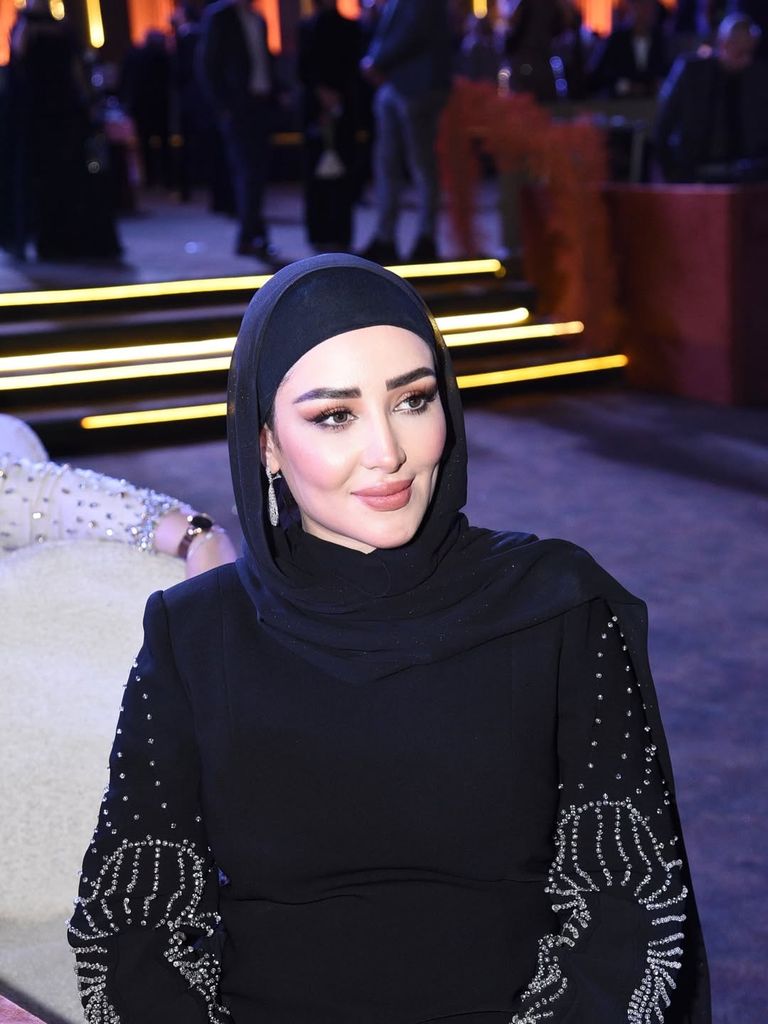 بعد الحجاب.. من هي آمال عراب زوجة الدكتور حسام أبو العطا؟ - صورة 1