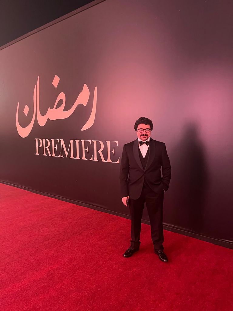 مؤلف «أندر إيدج» لـ«العين الإخبارية».. المسلسل يناقش علاقات «جيل Z» المتشابكة - صورة 1