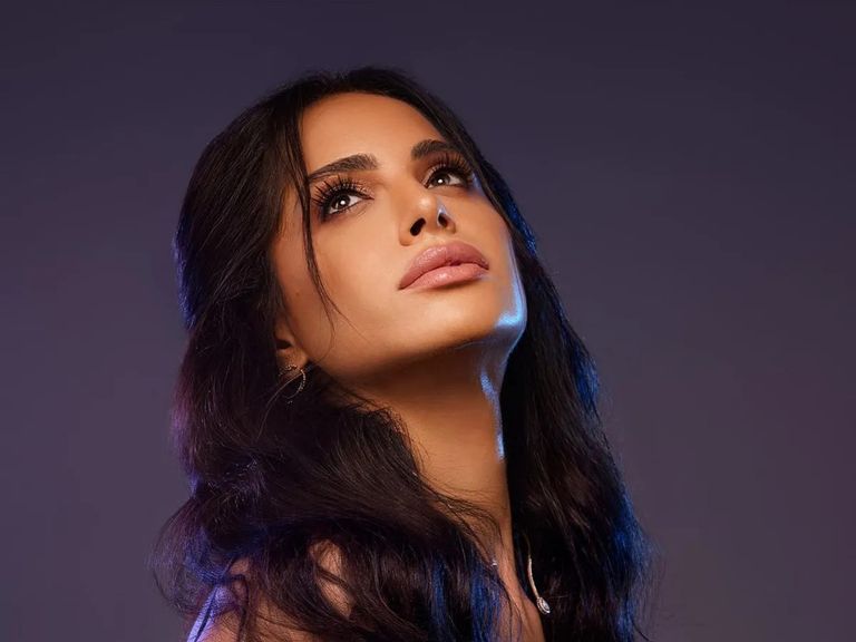 الفنانة آمال ماهر تتصدر الترند بأغنيتها الجديدة «باجي بالحرية» - صورة 1