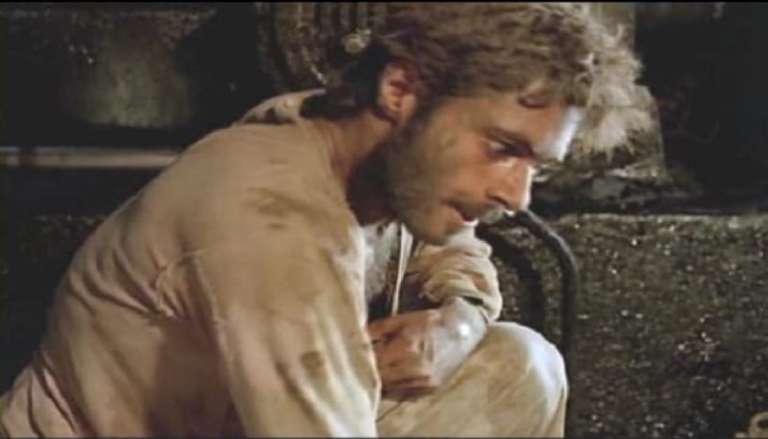 أفلام عبدالله محمود أشهر أعمال عبدالله محمود.. 4 أفلام ضمن قائمة الـ100 الأفضل في السينما المصرية - صورة 2
