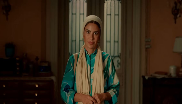 مسلسل &laquo;ورد على فل وياسمين&raquo; الحلقة 9.. طارق يتحدى أسرته وزيارة مفاجئة إلى منزل إلهام - صورة 2