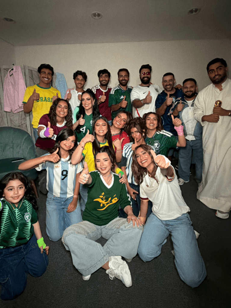 ماغي بو غصن تحتفي بكأس العالم 2026 بإطلالة رياضية لافتة.. ماغي بو غصن تحتفي بأجواء كأس العالم 2026 - صورة 2