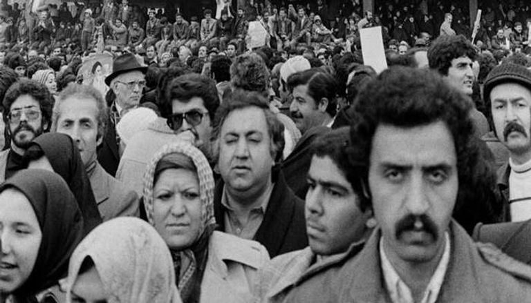 إيران من الشاه إلى الجمهورية.. ثورة &laquo;التهمت&raquo; نفسها - صورة 1