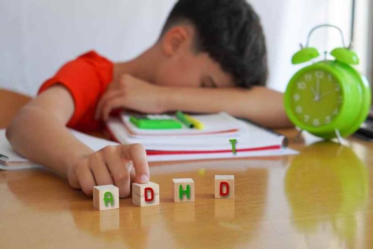 أطباء: الإنسان لا يصاب باضطراب فرط الحركة بل يولد به - صورة 2