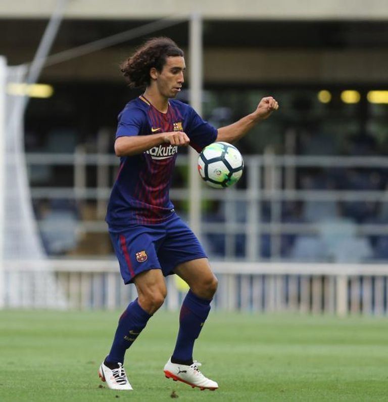 كوكوريلا بقميص برشلونة مفاجأة كوكوريلا.. صفقة ريال مدريد تنعش خزينة برشلونة - صورة 1