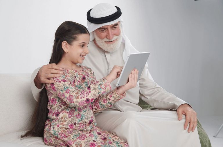 &laquo;كبار المواطنين&raquo; في الإمارات.. من زرع &laquo;عطاء&raquo; يحصد &laquo;وفاء&raquo; - صورة 4