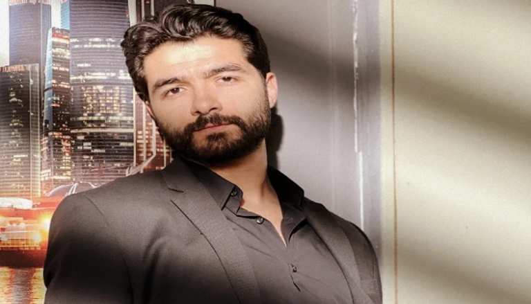 الممثل المصري مينا نبيل مينا نبيل لـ«العين الإخبارية»: كل إنسان يرى العدالة من زاويته الخاصة - صورة 1