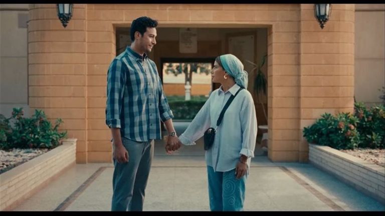 الحلقة 14 من مسلسل «ورد على فل وياسمين».. تدهور الحالة الصحية لإلهام - صورة 1