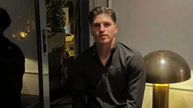 قضية تهز تركيا.. المؤبد لمغنية ومتهمين في مقتل لاعب كرة قدم شاب - صورة 1