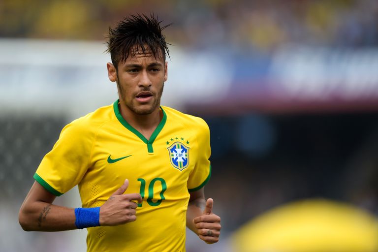 نيمار دا سيلفا (البرازيل) أغنى 10 لاعبين في العالم 2026.. رونالدو يكسر حاجز المليار وصلاح في القائمة - صورة 3