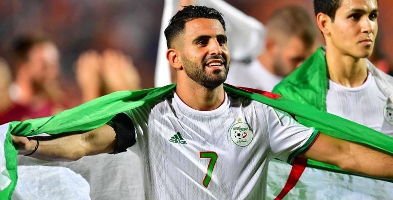 رياض محرز (الجزائر) أغنى 10 لاعبين في العالم 2026.. رونالدو يكسر حاجز المليار وصلاح في القائمة - صورة 8