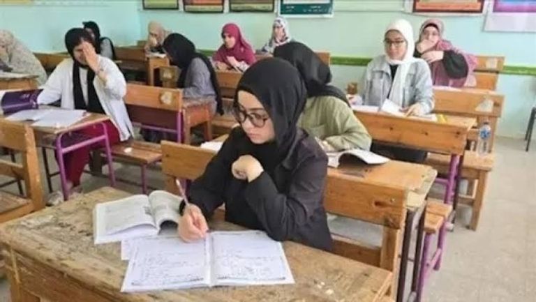 بعد تسريب امتحان الفرنساوي.. حقيقة الأوراق المتداولة لامتحانات الثانوية في مصر - صورة 1