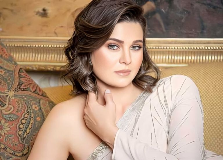 يسرا اللوزي عن شيكو: بحبه جدا واشتغلنا مع بعض زمان (خاص) - صورة 1