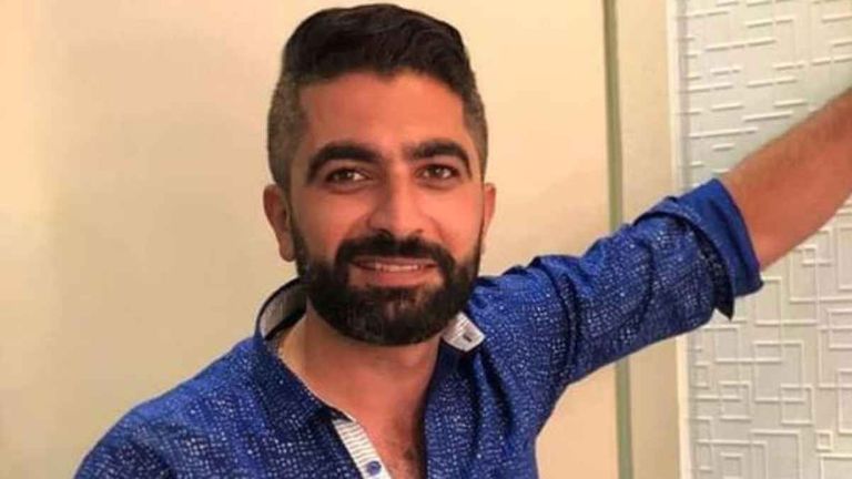 بعد اتهامه بإهمال علاج والده.. الفنان فادي خفاجة يعتذر لأشرف زكي - صورة 1