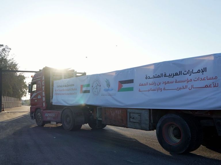 مساعدات إماراتية لـ7 دول في يونيو.. عطاء &laquo;عاصمة الإنسانية&raquo; يجوب العالم - صورة 3
