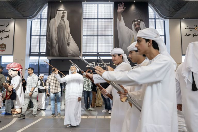 أولى رحلات قطارات الاتحاد للركاب تنطلق بين أبوظبي والفجيرة - صورة 1