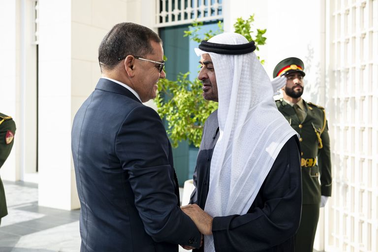 محمد بن زايد يبحث مع رئيس حكومة الوحدة بليبيا تطورات المنطقة - صورة 3