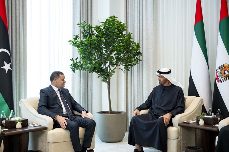 محمد بن زايد يبحث مع رئيس حكومة الوحدة بليبيا تطورات المنطقة - صورة 4