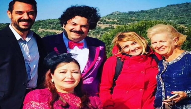 وفاة نجمة يشيلجام التركية كاموران إينسليل نجمة «يشيلجام».. سبب وفاة الفنانة التركية كاموران إينسليل عن عمر 88 عاما - صورة 2