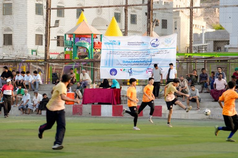 لتعزيز السلام المجتمعي.. شباب عدن يستبدلون &laquo;الرصاص بالريشة&raquo; و&laquo;الرياضة عوضا عن السلاح&raquo; - صورة 4