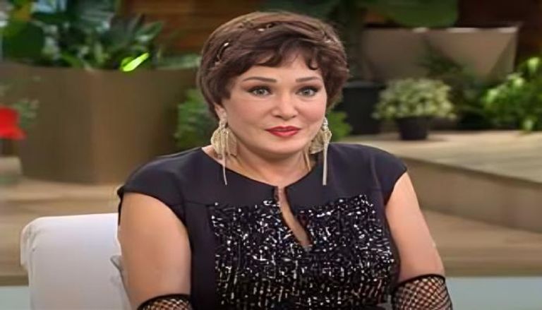 لبلبة تكشف سر حياتها الشخصية.. زواجي تعطل بسبب عادل إمام - صورة 3
