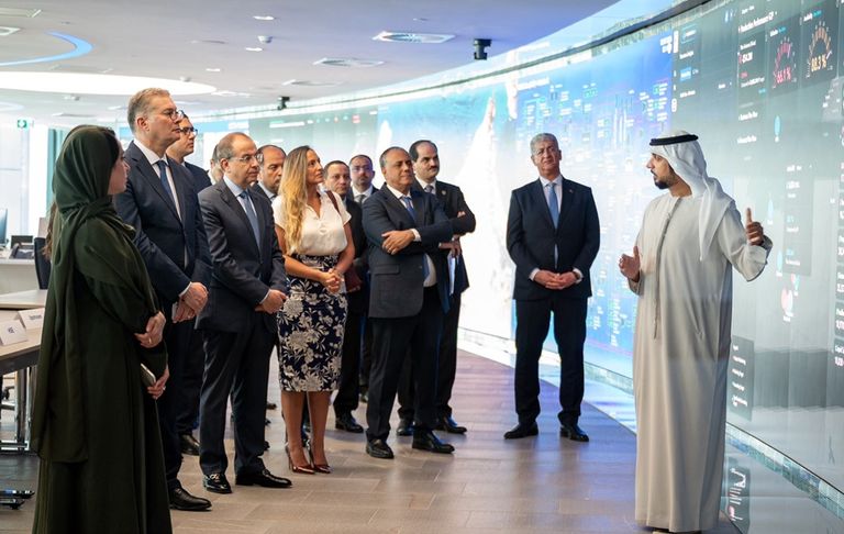 سلطان الجابر يبحث مع وزير البترول المصري توسيع الاستثمارات الاستراتيجية - صورة 1