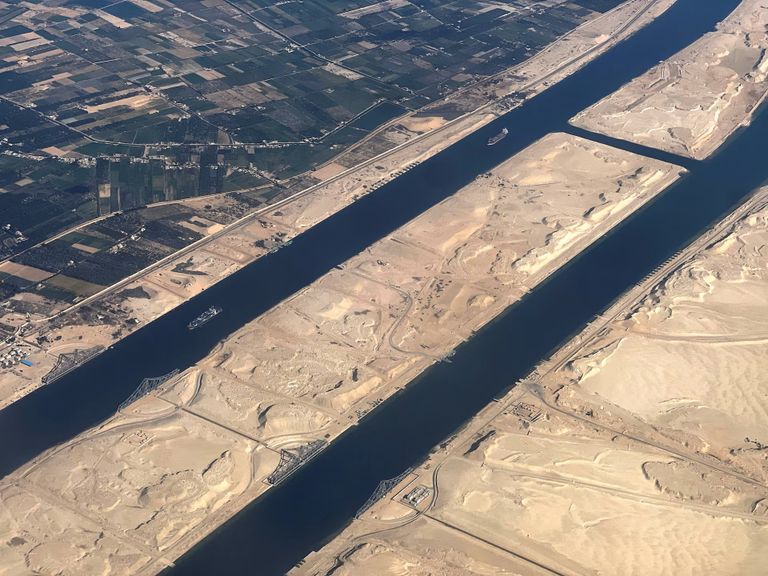 ميرسك تعود إلى قناة السويس.. بداية استعادة المليارات المفقودة - صورة 2