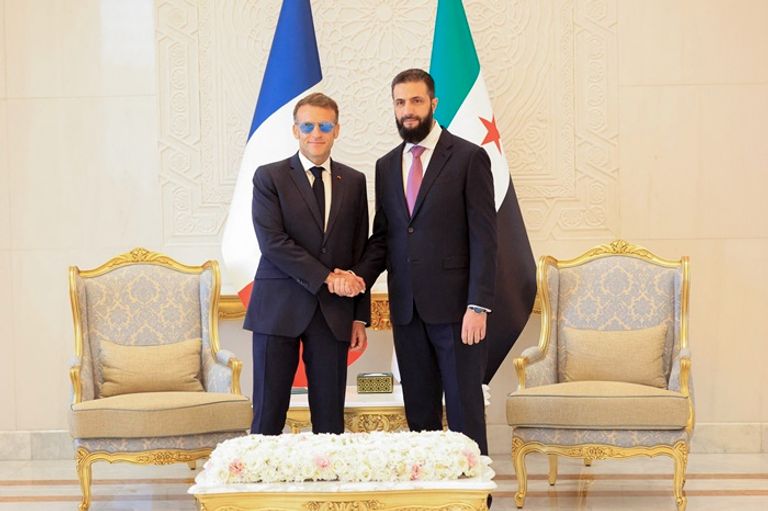 انفجارات في دمشق قرب مقر إقامة ماكرون.. والإليزيه: الرئيس بخير - صورة 2