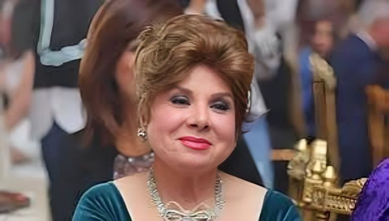 تفاصيل مشاجرة فادية عبد الغني بعد تصادم سيارتها مع سيارة مواطن - صورة 1