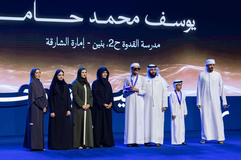 هنّأ بطلة تحدي القراءة العربي على مستوى الإمارات.. محمد بن راشد: القراءة هي البنية التحتية للتطور والتقدم والإبداع - صورة 2